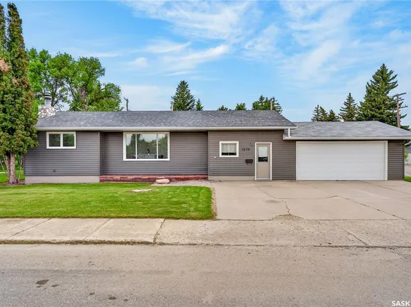 1039 7th STREET, Humboldt, SK S0K 2A0