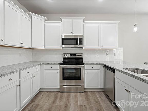 4th image of 244 Lake George Dr #9B