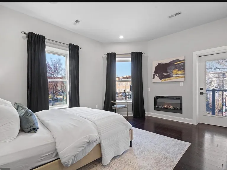 1501 1st St NW #1 — Photo 5