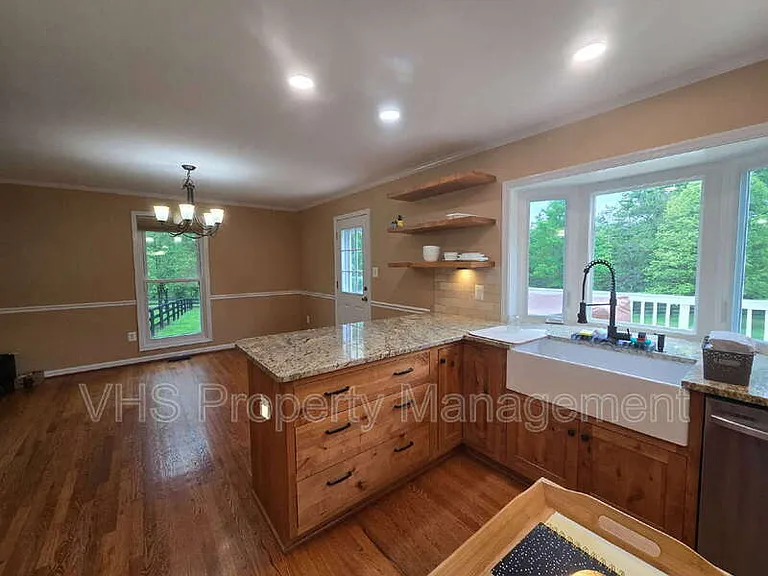 5712 John Barton Payne Rd — Photo 15