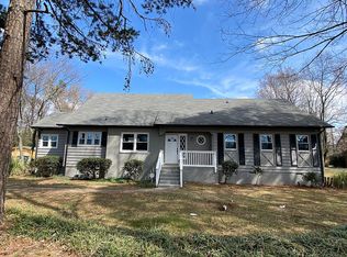 2000 Oakdale Rd, Charlotte, NC 28216