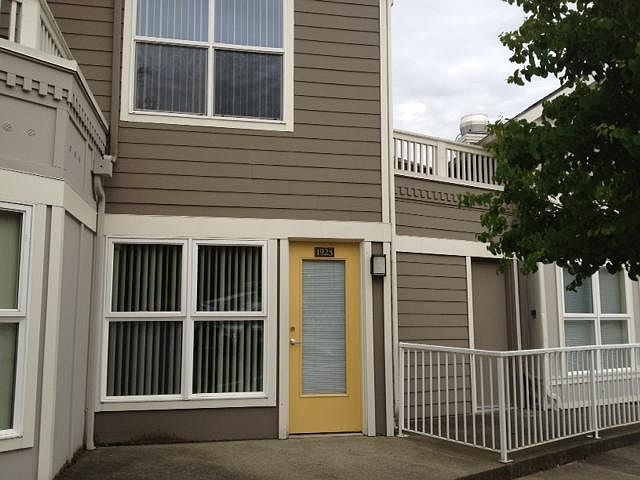 1st image of 1474 NE Katsura St