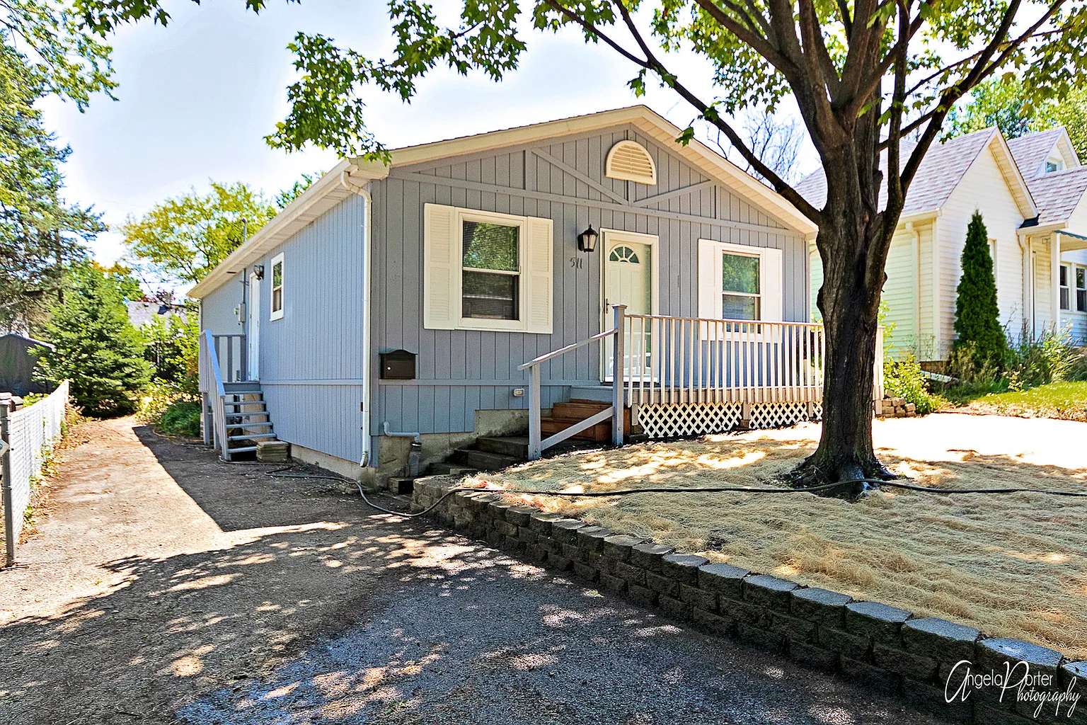 511 Grandview Dr photo 1