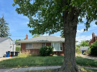 33724 Warren Rd, Westland, MI 48185