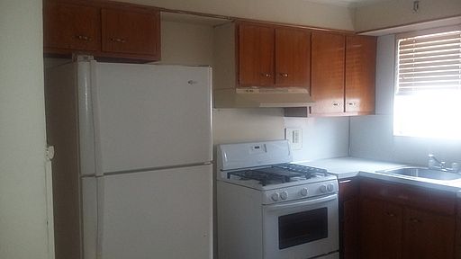 2nd image of 6607 Guyer Ave