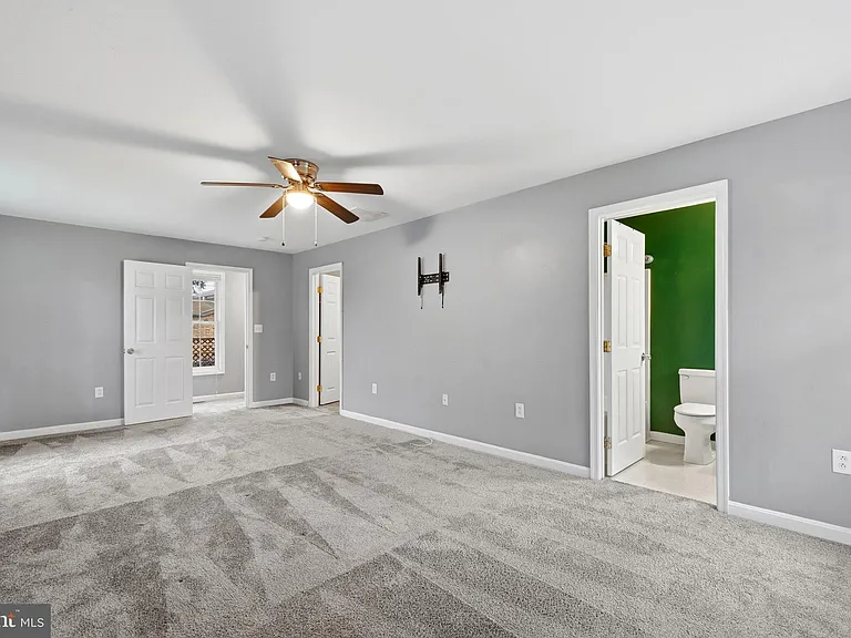 6743 Amherst Rd — Photo 22