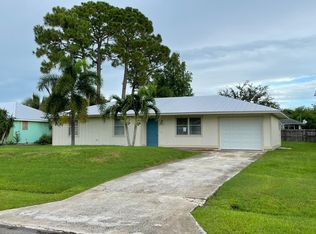 461 SE Dalva Ave, Pt Saint Lucie, FL 34984