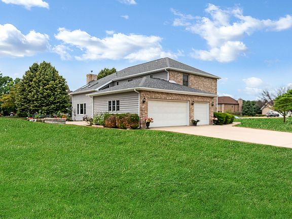 3rd image of 24449 W Emyvale Dr