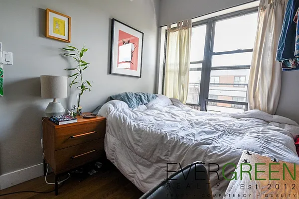 Rented by Pinn Realty | media 14