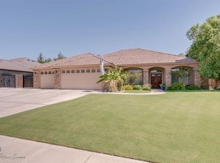 15632 Opus One Dr, Bakersfield, CA 93314