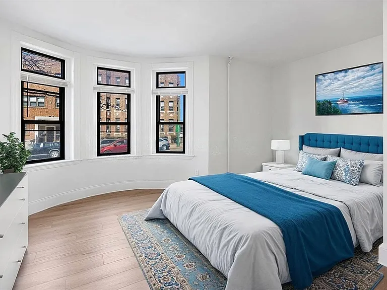 862 Huntington Ave #1 — Photo 1