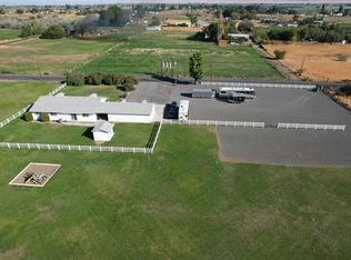 149503 W Hoisington Rd, Prosser, WA 99350