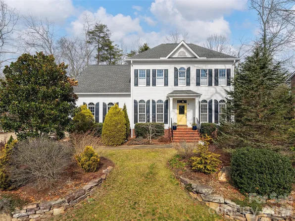 933 Woodvine Rd, Asheville, NC 28803