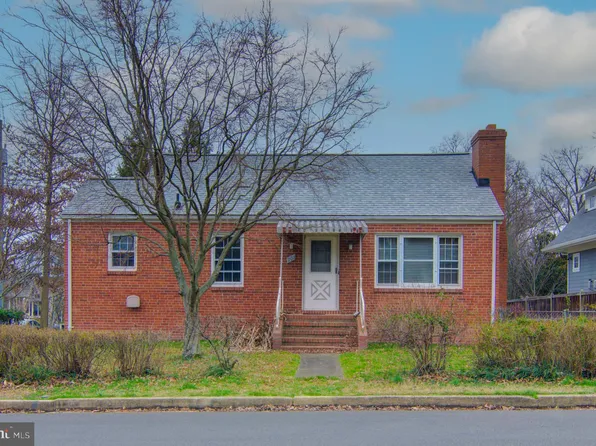 701 Highland Ave, Falls Church, VA 22046