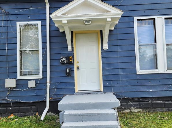 fort-wayne-indiana-445010387 picture