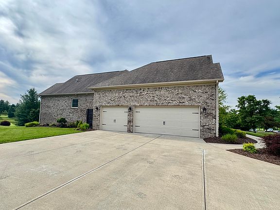 2nd image of 101 Kingston Dr