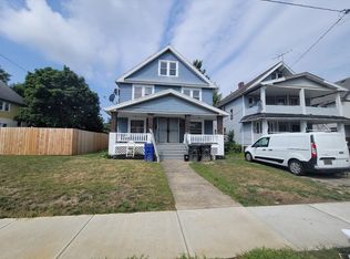 1028 E 146th St #2, Cleveland, OH