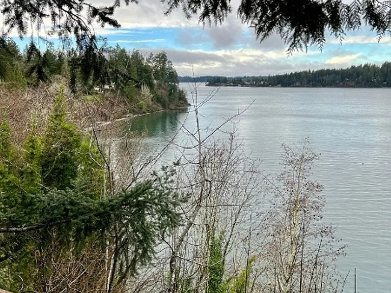 3220 Fishtrap Loop NE — Photo 1