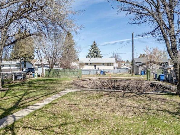 5826 57th St, Red Deer, AB T4N 2L4