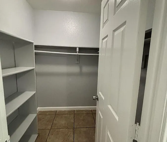 729 Dixieanne Ave #1 — Photo 8