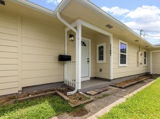 1127 Harris Way, Galveston, TX 77551