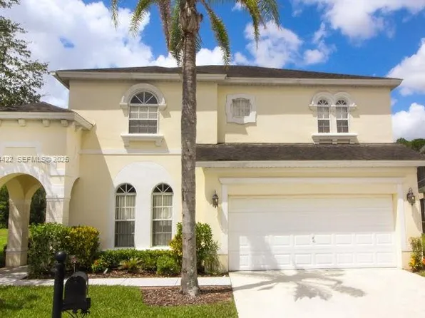 640 Tupelo Cir, Davenport, FL 33897