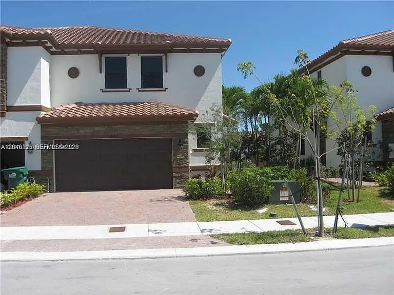 16585 SW 42nd Way #0 — Photo 2