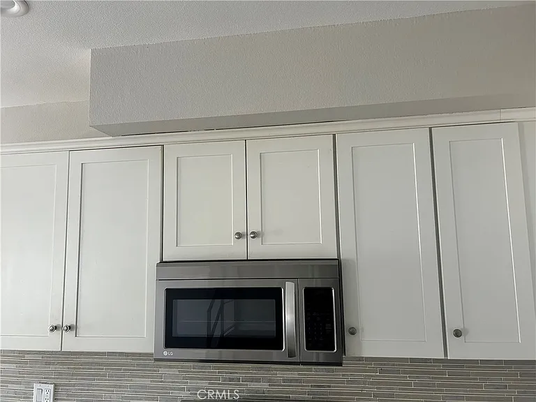 13665 Arrow Blvd #6 — Photo 34