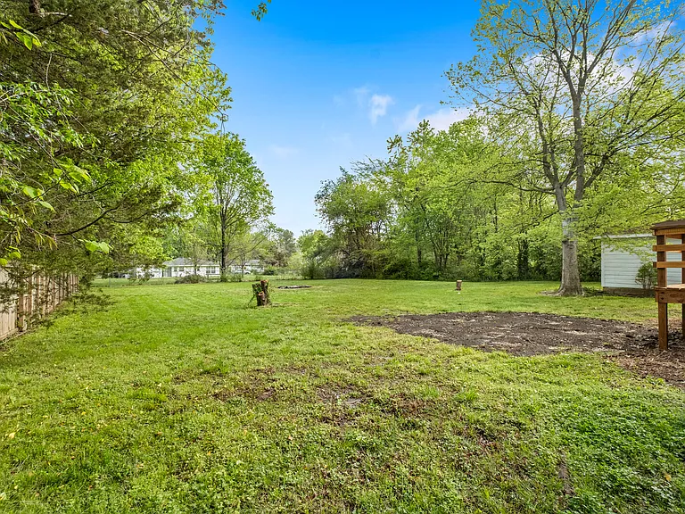 2228 W Wedington Dr — Photo 20