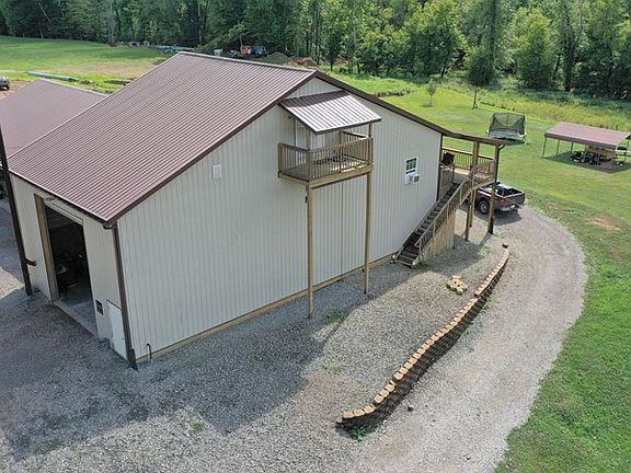 2nd image of 250 Industrial Park Dr