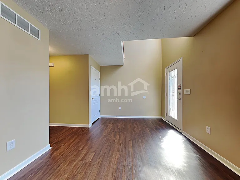 6908 Lucia Dr — Photo 6