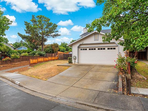 2nd image of 251 Azores Ct
