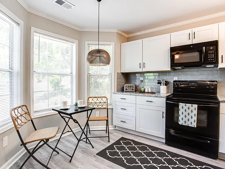 5198 Laurel Bridge Dr SE — Photo 16