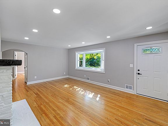 2nd image of 6225 Bernard Ave