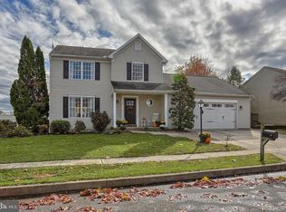 12 Stayman Way, Littlestown, PA 17340