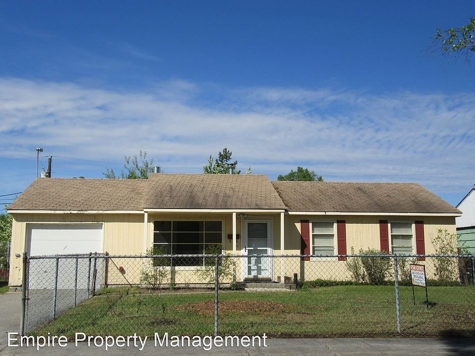 1st image of 715 Bentley Dr