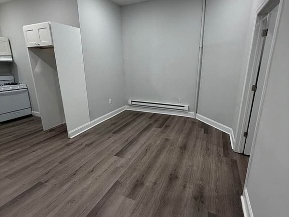 3rd image of 252 Park Ave #1
