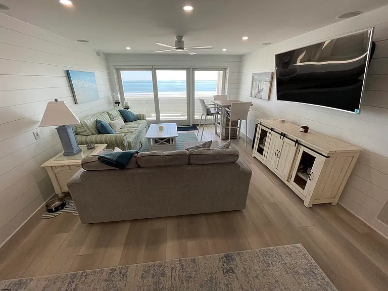 1703 Beach Ter #4N — Photo 8