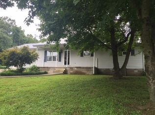 198 Windsor Dr, Calvert City, KY 42029