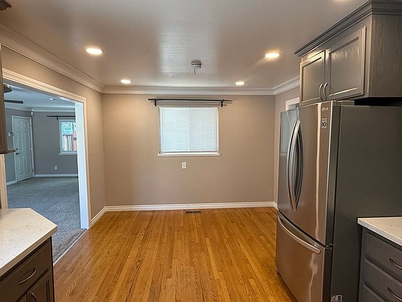 5th image of 1694 Lyle Dr