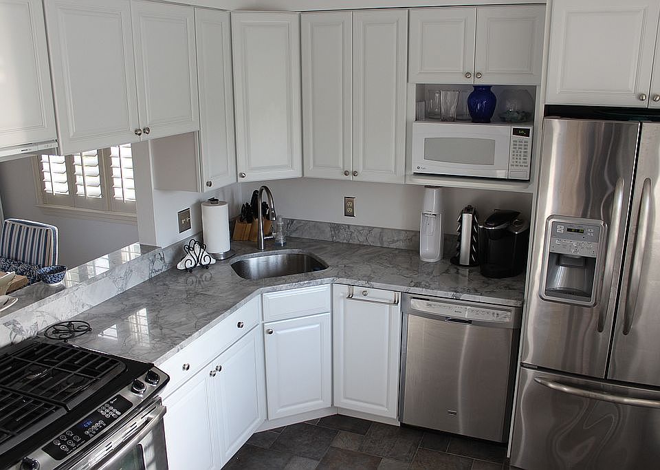 2nd image of 3 Middlecott Ln