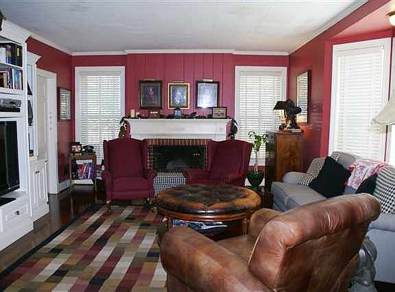 2nd image of 201 Highland Dr