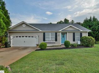 2 Avis Ct, Greer, SC 29651