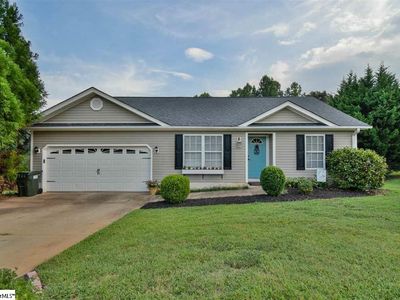 2 Avis Ct, Greer, SC, 29651