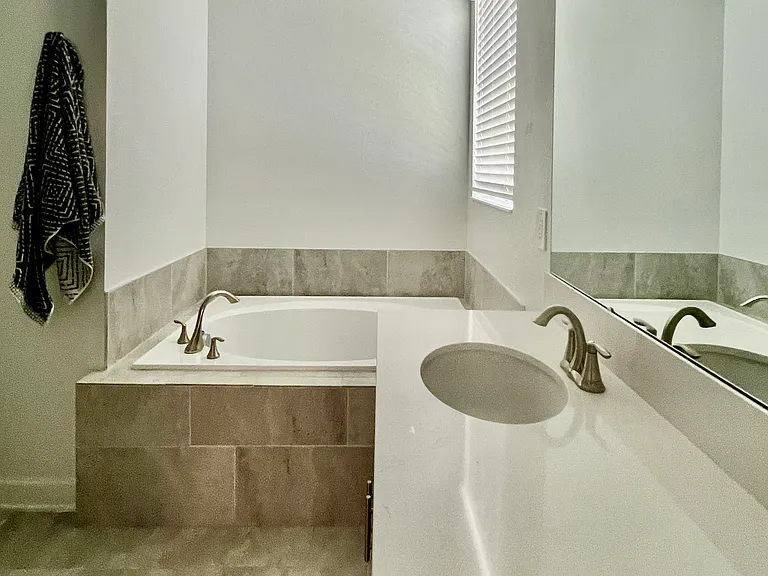 11352 Listening Dr — Photo 7