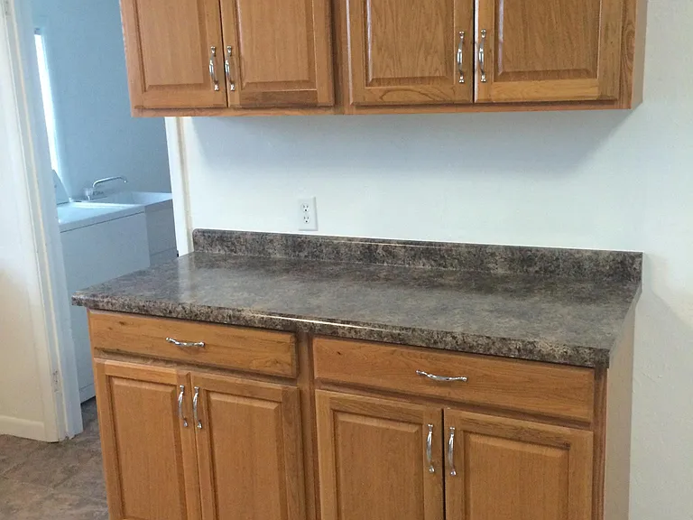 612 Locust St — Photo 4