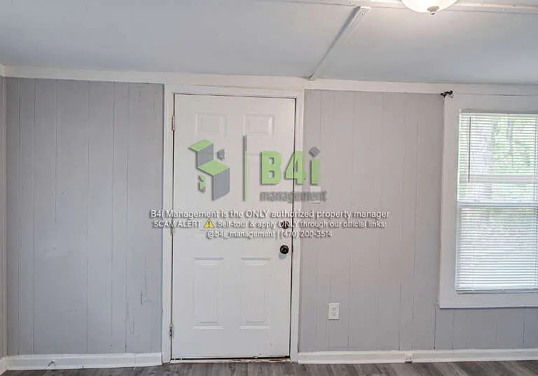 1205 Spring St — Photo 3