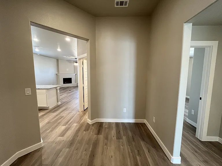 3611 Urbana Pl — Photo 7