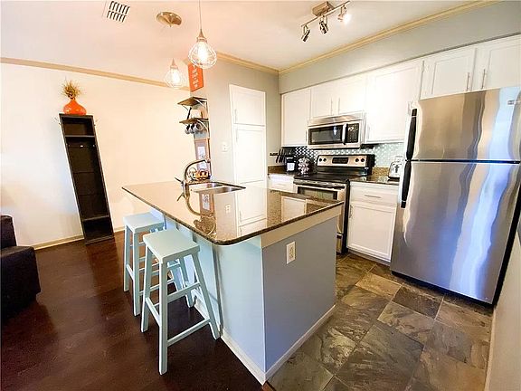 5th image of 8888 Tallwood Dr APT 3305