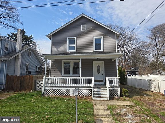 2nd image of 10 Hawthorne Ave